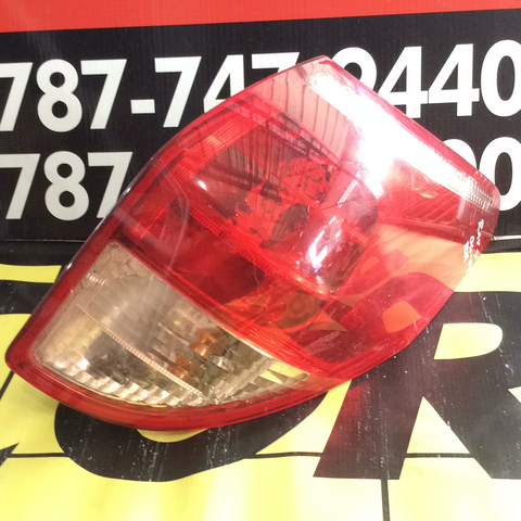 Foco Trasero der Toyota Rav4 06-08