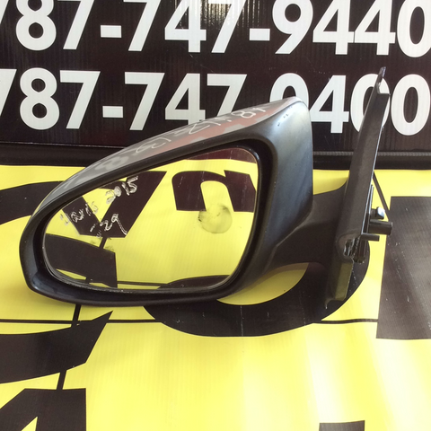 Retrovisor izq Toyota Yaris HB 12-19