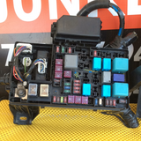 Módulo de Caja de Fusibles Toyota Tacoma 05-08