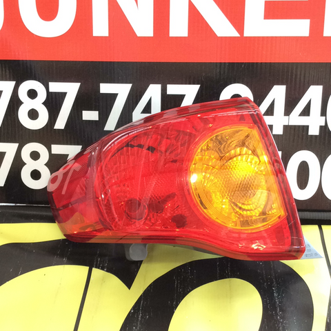 Foco Trasero izq Toyota Corolla 09-10