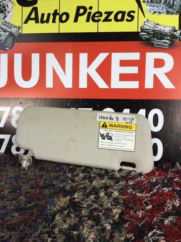 Visera izq Mazda 3 10-13