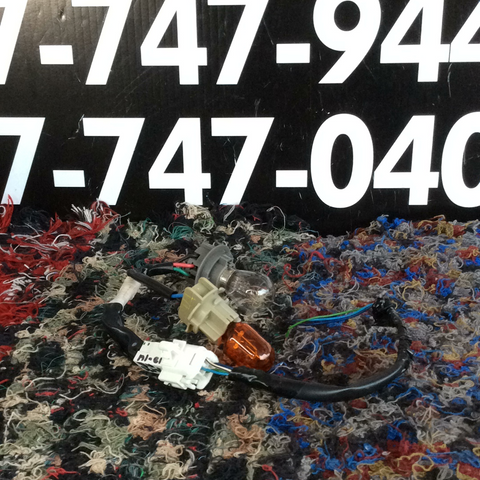 Bombilla con Rabiza Toyota Yaris HB 97-18