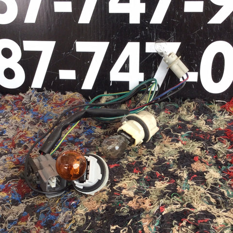 Bombilla con Rabiza Toyota Tacoma 05-15