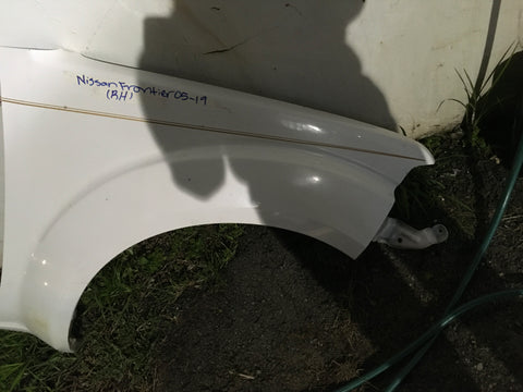 Guardalodo Der Nissan Frontier 05-19