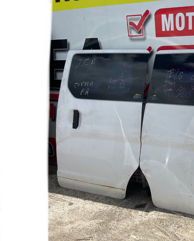 Puerta Izq Nissan NV200 12-21