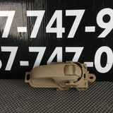 Handle Interior izq Nissan Versa 07-12