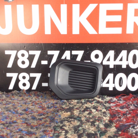 Accesorio Exterior izq Toyota Tacoma 16-20