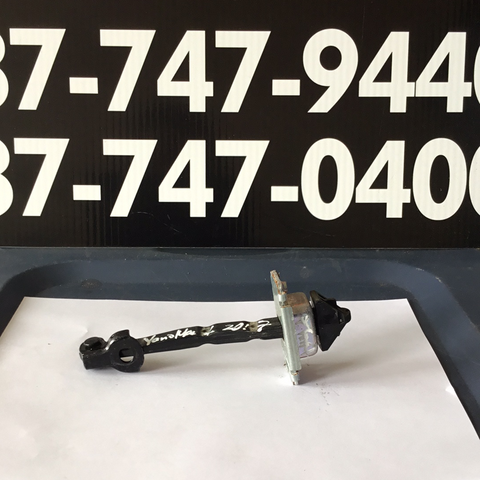 Tirador puerta del der Toyota Yaris y/o Mazda 2 2017