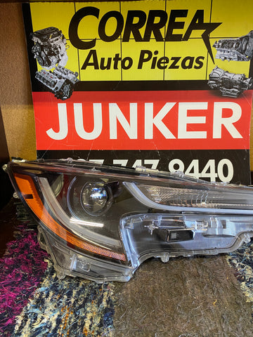 Foco Delantero Der Toyota Corolla Sedan 20-22