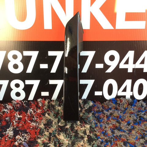 Accesorio Exterior izq de Bumper Toyota Tacoma 12-17