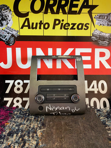 Careta de Radio/Aire Nissan Titan 08-11