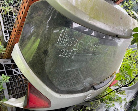 Compuerta Nissan Kicks 18-21