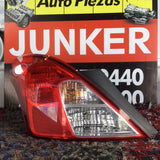 Foco Trasero izq Nissan Versa Sedan 12-19