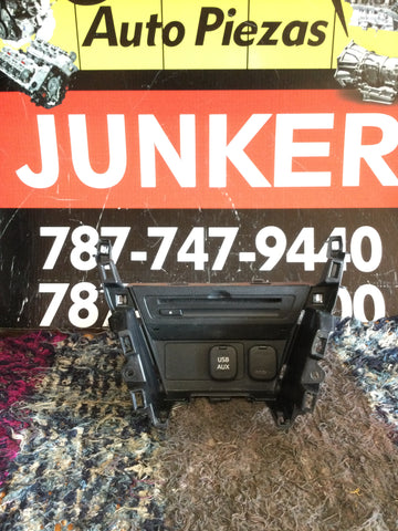 CD Charger Mazda 3 14-16