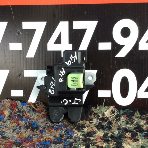 Cerradura Baúl Kia Rio 12-18