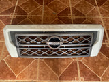 Parrilla Nissan Frontier 2022
