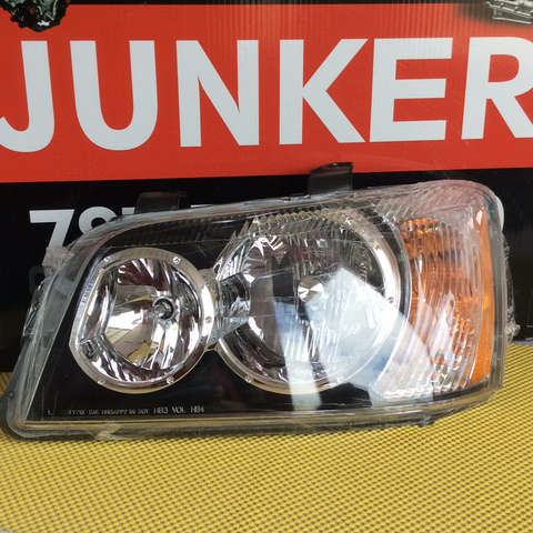 Foco Delantero izq Toyota Highlander 01-03