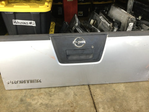 Compuerta Nissan Frontier 05-20