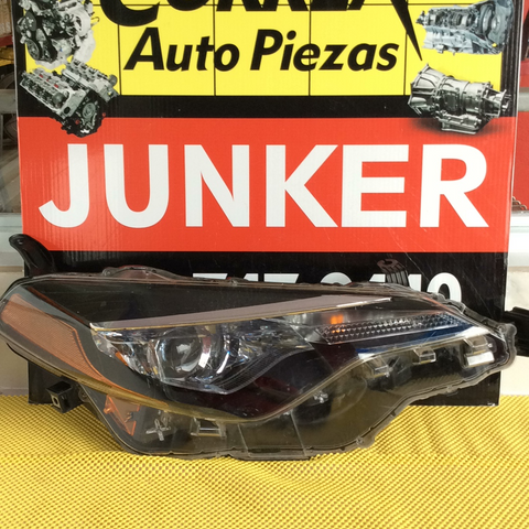 Foco Delantero der Toyota Corolla Sedan 17-19